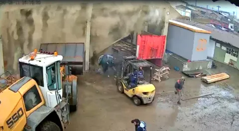 Video Resmi