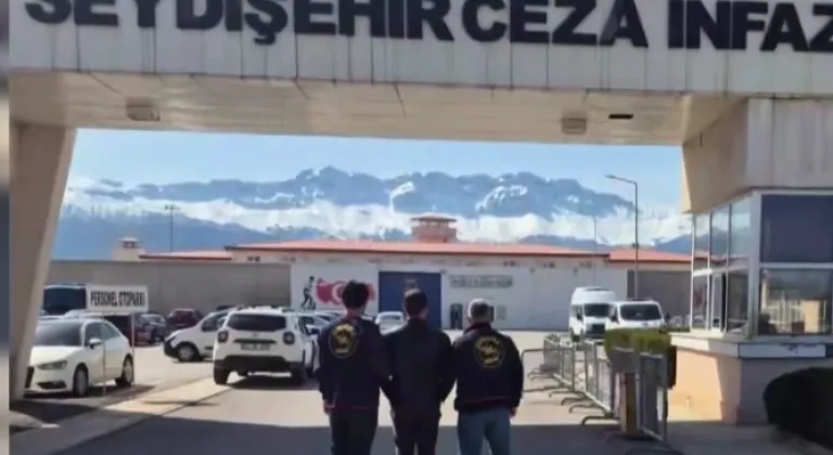 32 ilde FETÖ'den 64 şüpheli yakalandı