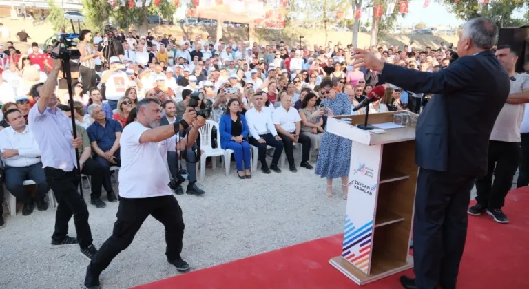 Adana’da İlk Yürüyen Merdivenli Yaya Üst Geçidi İçin Temel Atma Töreni Yapıldı