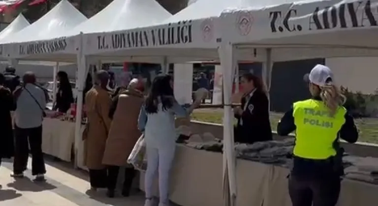 Adıyaman’da Polis Eşleri Derneği kermesine yoğun ilgi