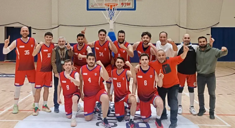 Ağrı’nın ilk basketbol takımı playoff’a lider yükseldi