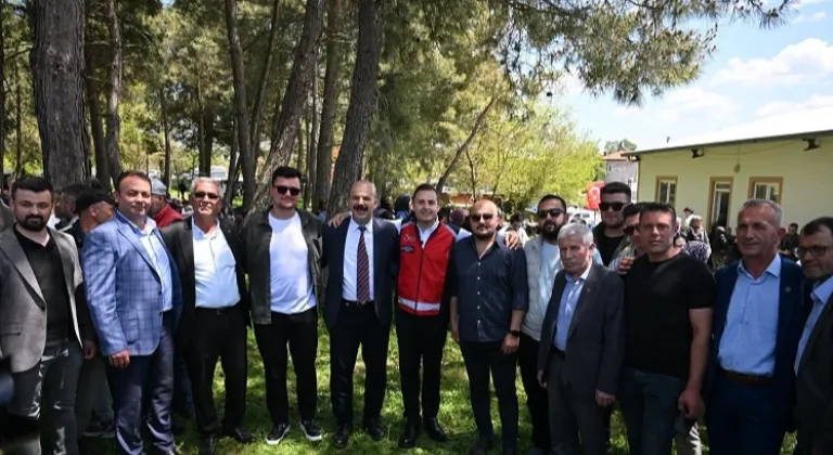 Ahmet Akın köy hayrına katıldı
