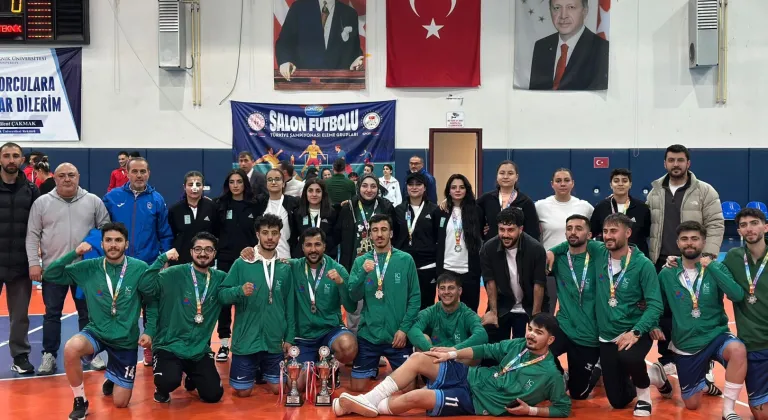 AİÇÜ Futsal Takımları ÜNİLİG’de Türkiye ikincisi
