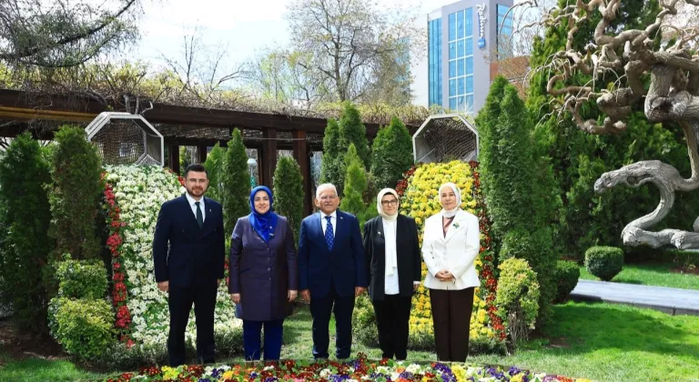 AK Parti Kadın Kolları'ndan Kayseri'ye özel övgü
