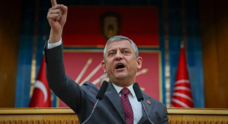 AK Parti'ye geçen Başkan Köksal'a 'Özel' tepki: CHP’nin kapısında yalvarma!