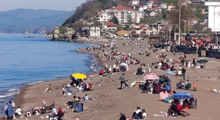 Akçakoca’da sahiller hareketlendi
