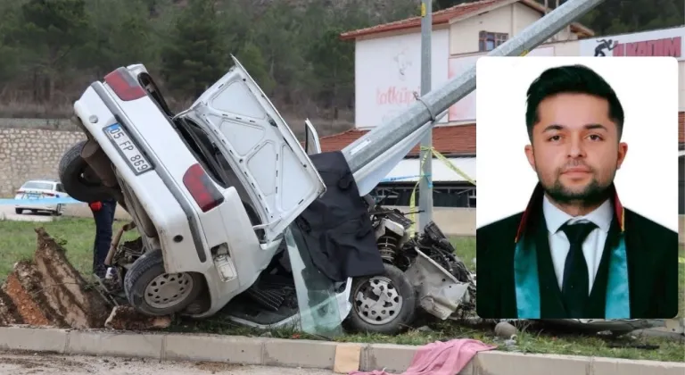 Amasya’da trafik kazası: Genç avukat hayatını kaybetti