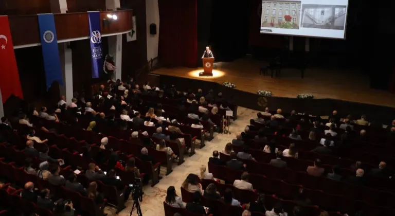 Ankara Üniversitesi 80 yaşında
