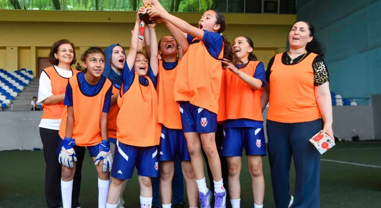 Ankara’da Anne-Kız Futbol Turnuvası coşkusu