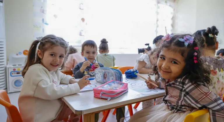Antalya Büyükşehir’in kreşleri yoğun ilgi görüyor