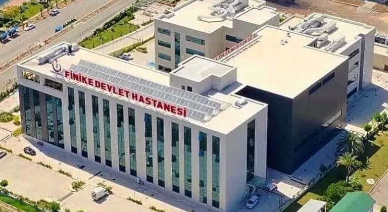 Antalya'da hemşireye verilen 'görev yerini terk' cezası mahkemeden döndü!