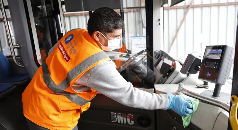 Antalya'da Toplu Taşıma Araçları Hijyen İçin Yeniden Hazırlanıyor