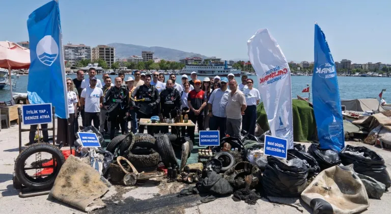 Araba lastiği, masa, sandalye, klozet kapağı... Bunlar İzmir denizinden çıktı!