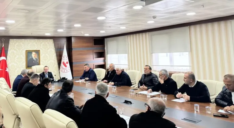 Artvin Hopa’da Köylere Hizmet Götürme Birliği toplandı