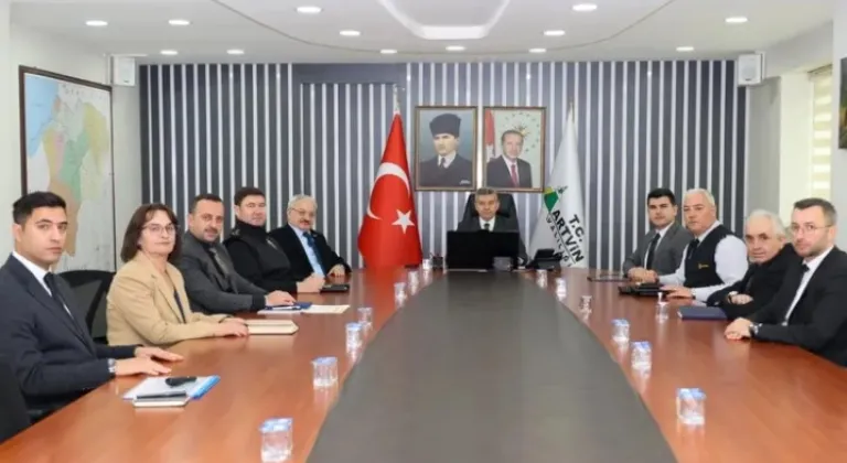 Artvin'de AÇÜ ve Yurtların Güvenliği Masaya Yatırıldı







