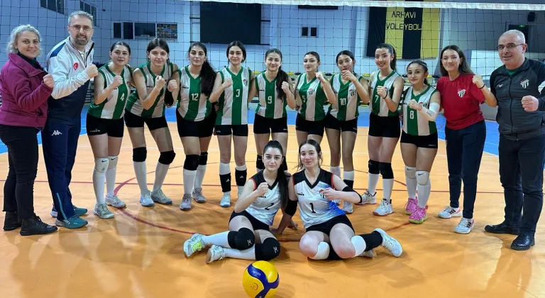 Artvin’in genç sultanlarından net galibiyet