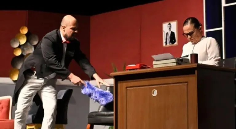 Avukat Soner Ustaoğlu Tiyatro Günleri 4. Kez Perdelerini Açıyor

