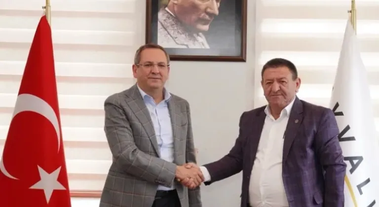 Ayvalık’ta İşçiye Enflasyonun Üzerinde Zam!







