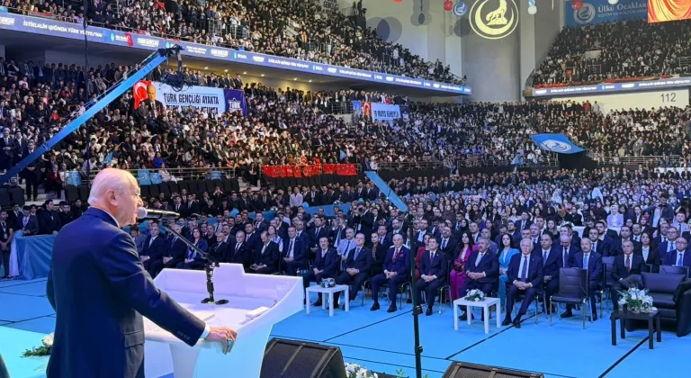 Bahçeli Büyük Kurultay'da konuştu: Türk gençliği Türkiye Yüzyılı’nın teminatıdır