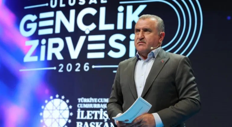 Bakan Bak’tan gençlere dezenformasyon uyarısı
