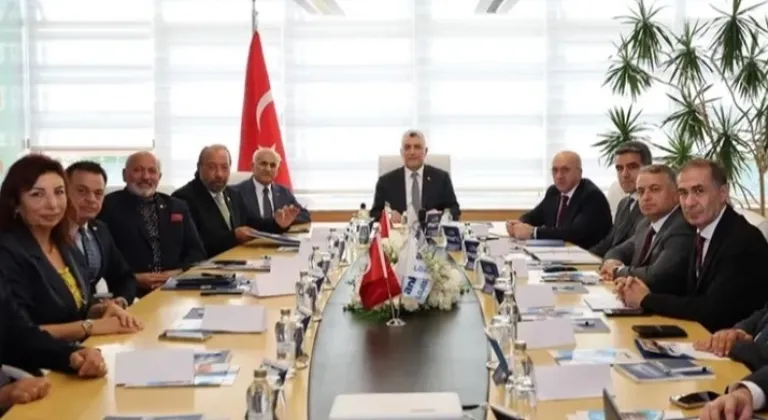 Bakan Bolat, Ankara Lojistik Üssü’nde Sektör Temsilcileriyle Buluştu