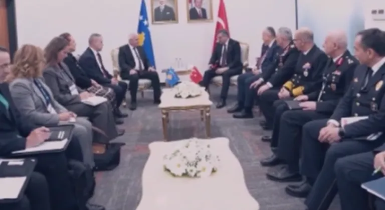 Bakan Çiftçi, Kosovalı mevkidaşıyla SAHA'da görüştü