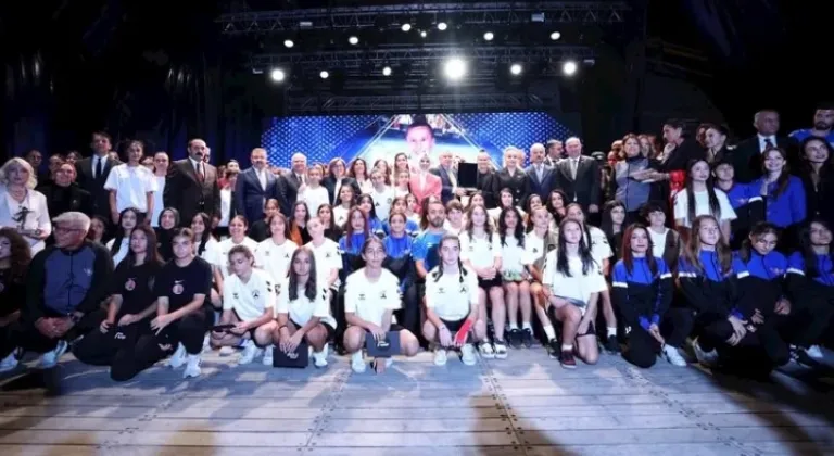 Bakan Güler’den Kadın Futboluna Destek Mesajı