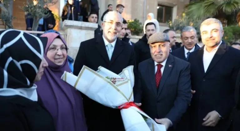 Bakan Işıkhan'dan Mardin'de Hizmet Vurgusu