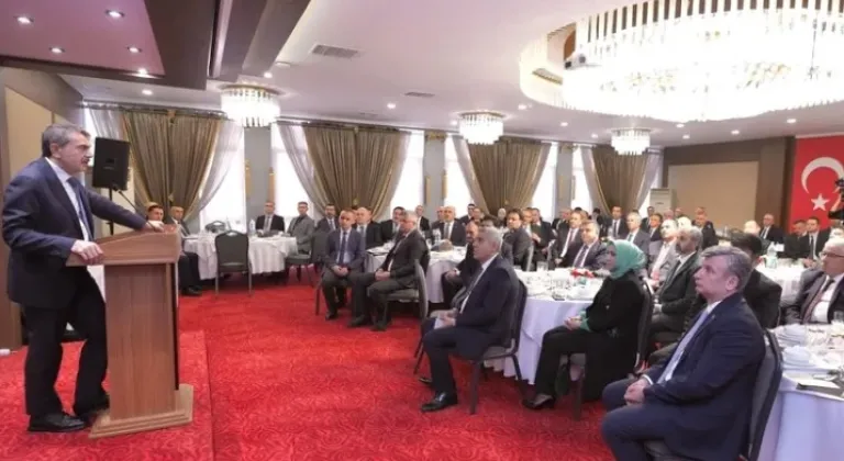 Bakan Tekin, 81 İl Milli Eğitim Müdürüyle Bir Araya Geldi
