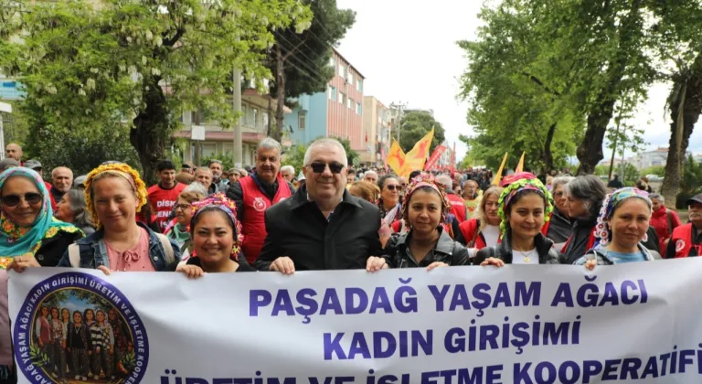 Balıkesir Edremit’te 1 Mayıs coşkuyla kutlandı