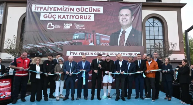 Balıkesir İtfaiyesi’ne 8 yeni araç: Afetlere hazırlık güçlendirildi