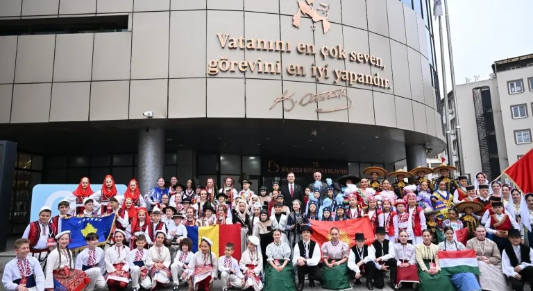 Balıkesir’de dünya çocukları buluştu