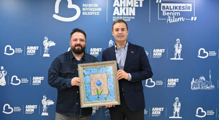 Balıkesir’de ebru sanatına icazet gururu