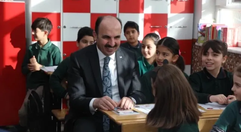 Başkan Altay, Konya’da Karne Alan Öğrencileri Kutladı


