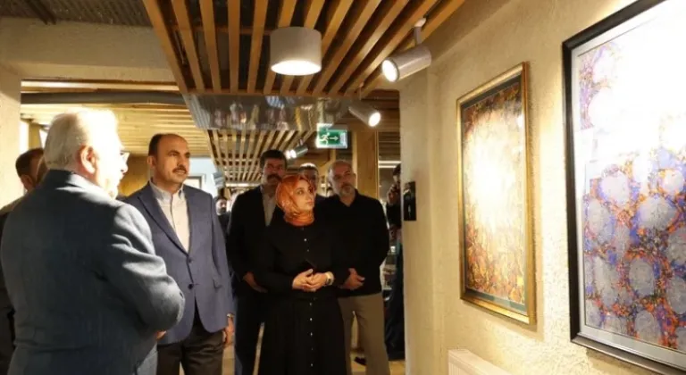 Başkan Altay, Meydan Evleri’ndeki Sanat Sergilerini Ziyaret Etti