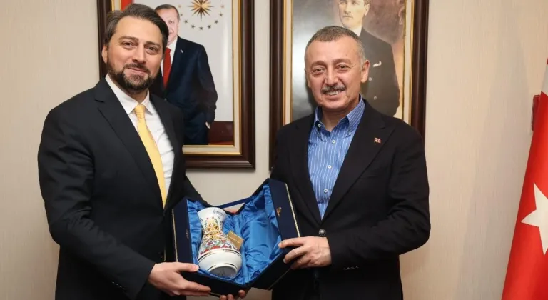 Başkan Büyükakın’dan Halep’te ziyaret trafiği