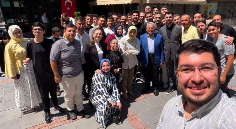 Başkan Büyükkılıç Gençlerle Buluştu: “Türkiye Yüzyılı’nı Birlikte İnşa Edeceğiz”