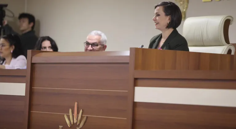 Başkan Kınay’dan Karabağlar Meclsi'nde demokrasi, sorumluluk ve emek vurgusu