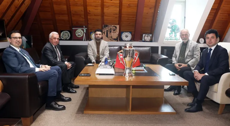 Başkan Özdemir’den Bursaspor’a tebrik ziyareti