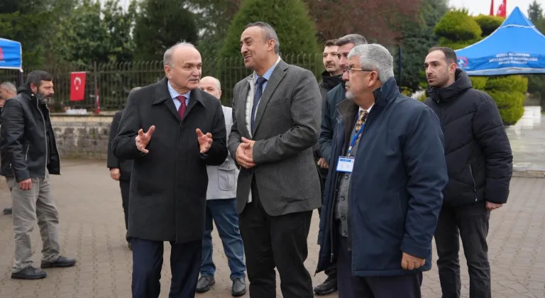 Başkan Özlü bayram arifesinde vatandaşlarla buluştu