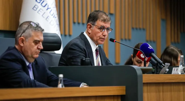 Başkan Tugay: Çöpün siyaseti olmaz