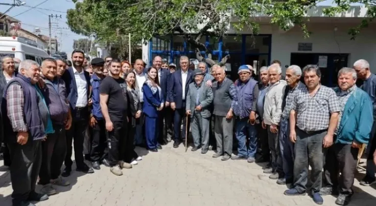Başkan Tugay, Menderes’in Köylerinde Üreticilerle Bir Araya Geldi