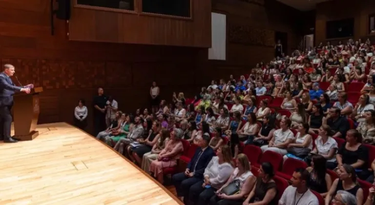 Başkan Tugay “Yuvamız İzmir” Projesiyle Geliyor

