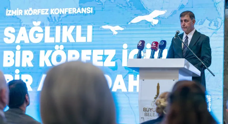 Başkan Tugay’dan Körfez uyarısı: Alg patlaması çağımızın yeni sorunu