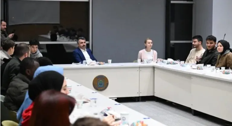 Başkan Yılmaz: ''Gençlerin Enerjisi Bize Motivasyon Katıyor''