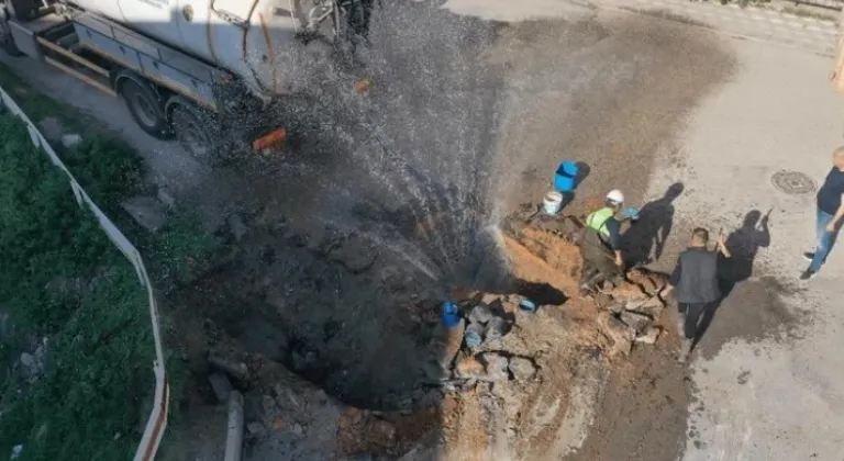 BASKİ Ayvalık’ta Su Kayıplarını Azaltıyor: 10 Günde 8.640 Kişilik Tasarruf Sağlandı







