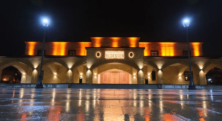 Bedesten’de “Kutsal Emanetler Sergisi” ziyarete açılıyor