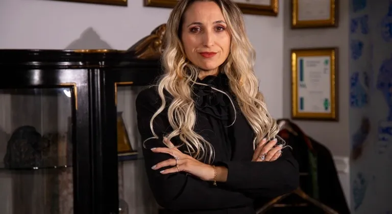 Bekar kardeşe 146 ülkeye vizesiz seyahat hakkı