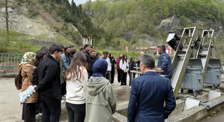 Beşikdüzü Fen Lisesi Öğrencileri Atık Su Arıtma Tesisinde Uygulamalı Eğitim Aldı