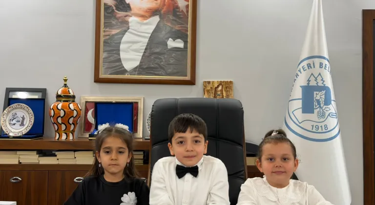 Bilecik Pazaryeri'nde 23 Nisan’da koltuk çocukların